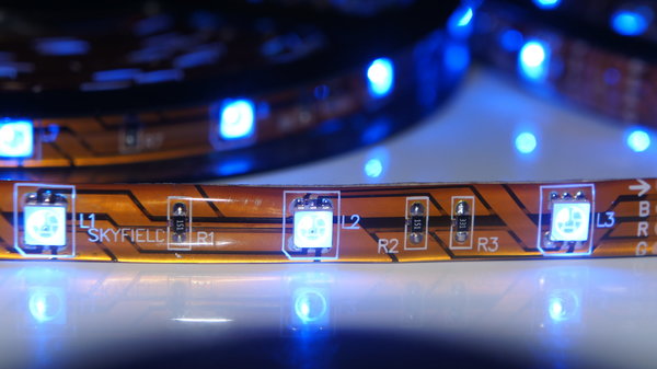 21m ~ 30m IP65 LED Strips RGB gegen Spritzwasser für Innen und Außen Komplettset