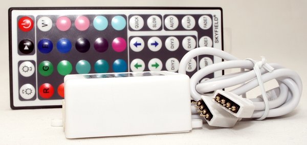 LED Controller Infrarot mit 44 Tasten Fernbedinung