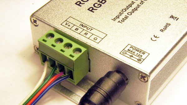 Verstärker 288W für LED SMD RGB Strips für 40m Verbindung